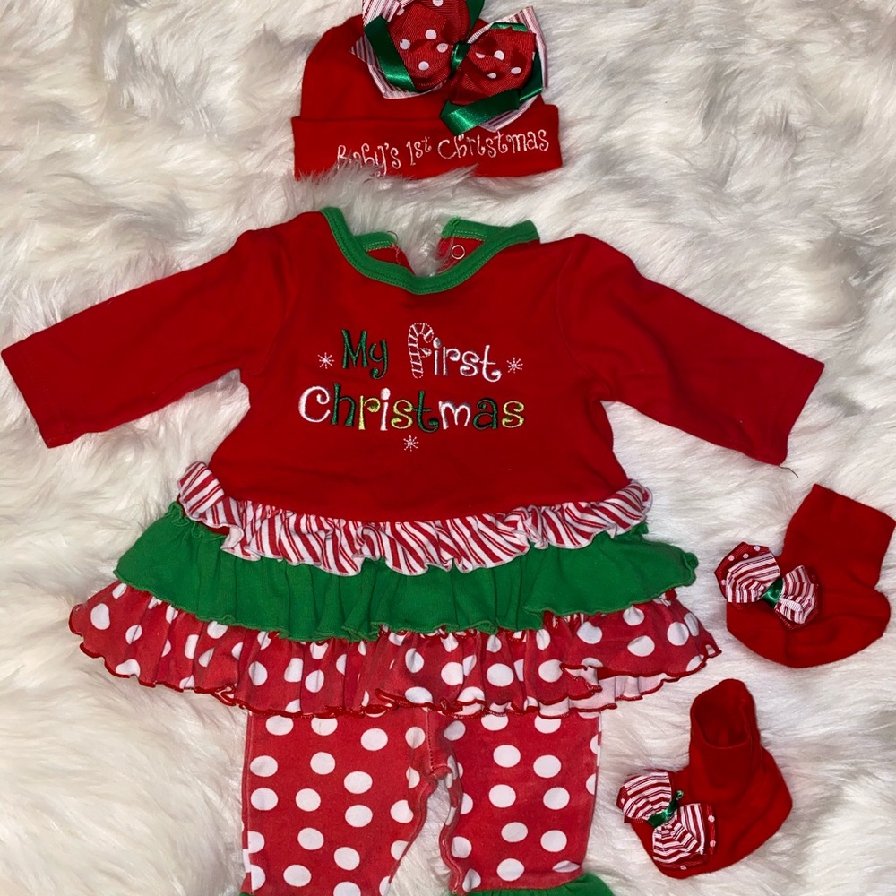 Baby’s First Christmas Outfit